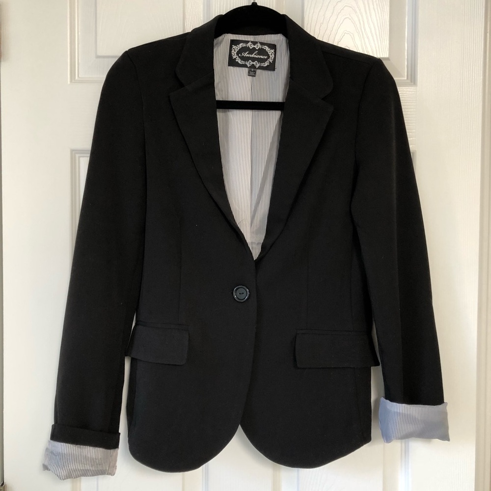 Blazer EUC size small